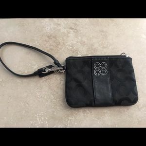 Coach wristlet black